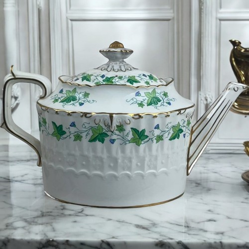 Royal crown derby medway - royal,