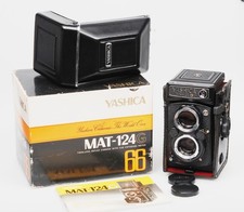 Yashica 124G medium format TLR