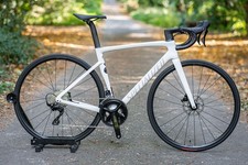 New Specialized Tarmac SL7 Sport 105  Disc Road Bike 54cm medium