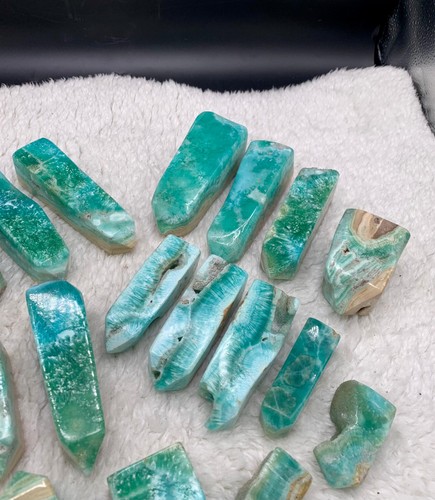 Outstanding smithsonite towers - outstanding,