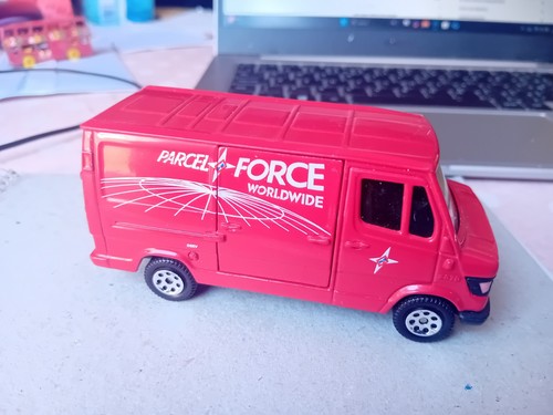 Corgi mercedes 207d parcel - mercedes,