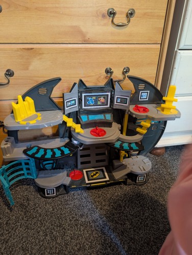 Batman batcave playset - batman, base