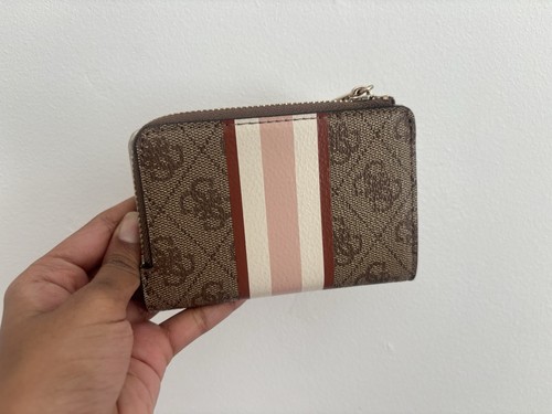 Guess zip card holder - guess,