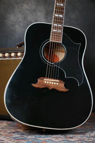 Gibson dove elvis signature - gibson,