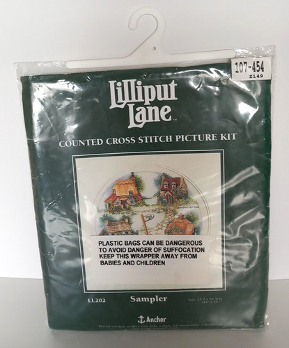 Lilliput lane cross - lane,