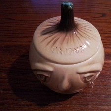 Sylvac Crying Onion Pot with
