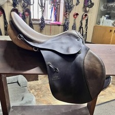 Stubben Siegfried Saddle 17"