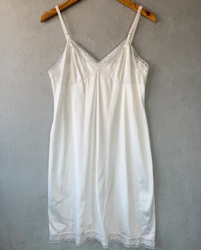 Vintage vassarette white - vintage, full