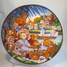 Porcelain plate "A Teddy Bear Picnic" (18) 8"(21cm) by Franklin Mint Heirloom