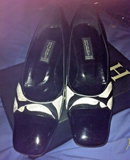 VINTAGE 60s style HOBBS sz 38 / 5 BLACK/WHITE EMBROIDERED SHOES PATENT HEEL+TOE