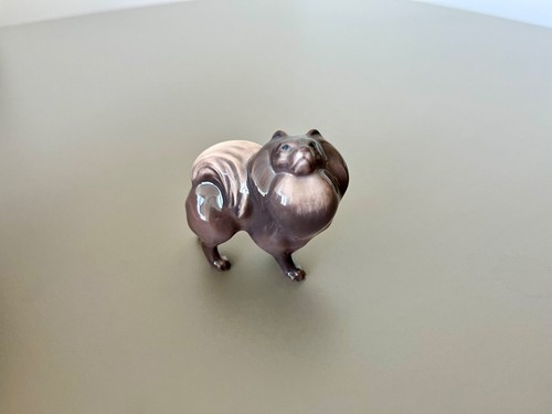 Porcelain dog dahl - dog,