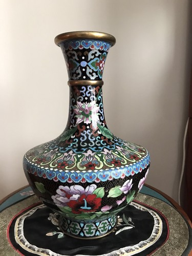 Bronze vase partition - vase,