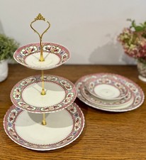Stunning 3 Tier Cake Stand