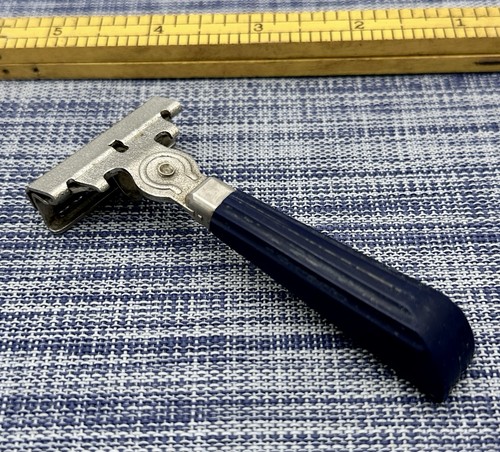 Vintage schick type dark - g,