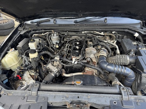 Nissan navara engine d40 - nissan, 2.5