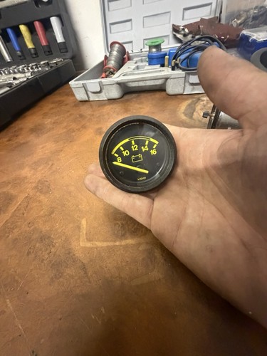 Porsche 944 voltmeter gauge - porsche,