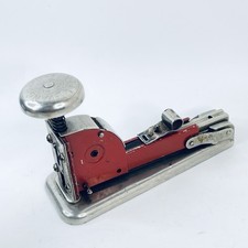 Vintage VANGUARD Type No. 4 A Desktop Stapler Fully working England Retro PROP