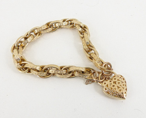 9ct gold bracelet - oval, link