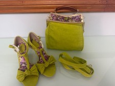 BNWT size 4 shoes and matching