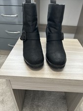 Ladies UGG Boots Size 7