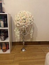 silk flower arrangements in vase