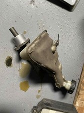 Brake master cylinder reservoir Renault Clio 197 2.0 16v sport Renaultsport 200