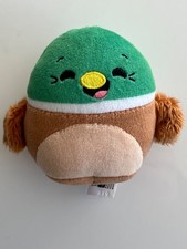 SQUISHMALLOW - AVERY