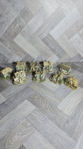 Cottage figurines set 9 - set,