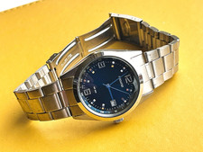 2010- Men's ACCURIST MB419N Wrist Watch. 50m Calendar Quartz. Steel. Running A1