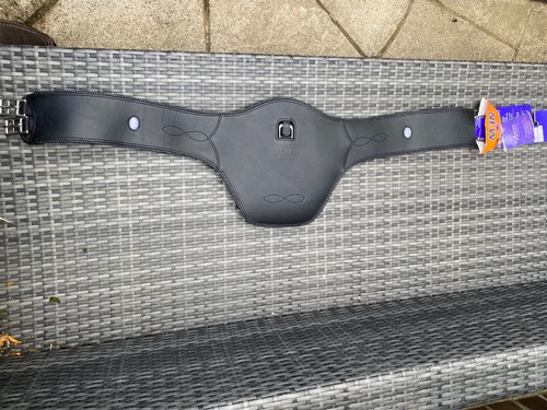 Bates elastic stud girth with - elastic,