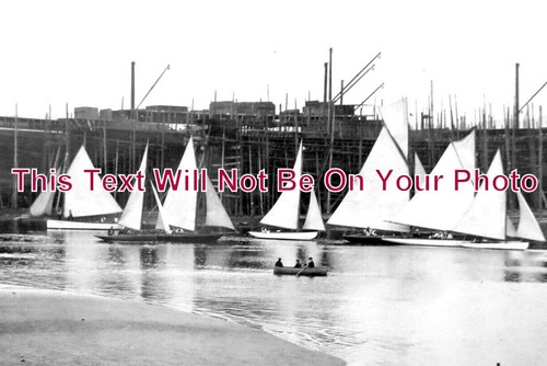 882 river clyde boats - river,