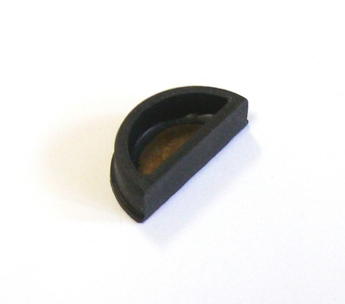 Gasket half moon camshaft