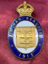 WW1 On War Service 1915 Brass Enamel button hole lapel badge