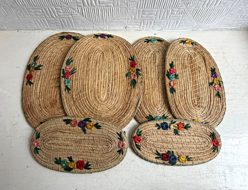 Set vintage oval woven - of,