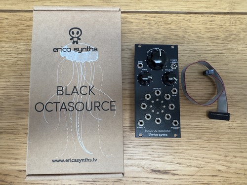 Erica synths black - synths,