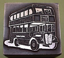 OLD LONDON DOUBLE DECKER BUS