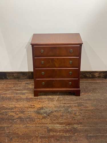 Mahogany drawer bedside - 4,