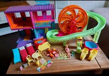 Vintage Polly Pocket Relaxing