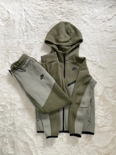 New season nike - season, tech