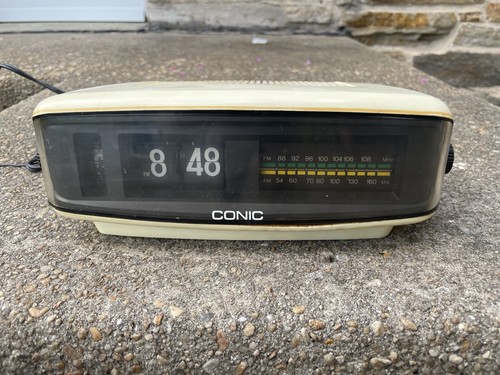 Vintage space age flip clock - vintage,