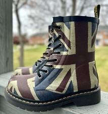 DR. MARTENS Women’s 5 Drench