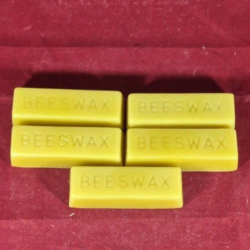 100 pure beeswax blocks - blocks, /