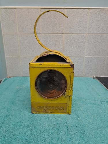 Vintage greenham yellow road - greenham,