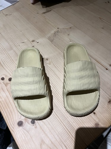 Nike yeezy slides - nike,