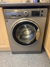 Hotpoint NM11 948 GC A UK_GH