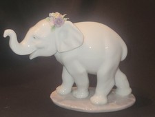 Lladro 6460 Lucky Strolling Vintage Porcelain Figurine (Retired)