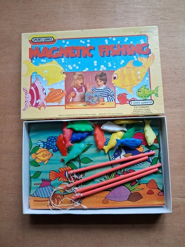Vintage 1984 magnetic - 1984, fish