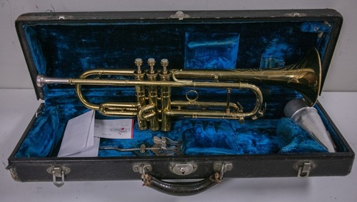 Nice 1936 conn 22b - conn, new