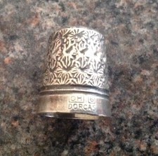 SEWING THIMBLE - CHARLES HORNER DORCAS SIZE 6 - VERY GOOD CONDITION 