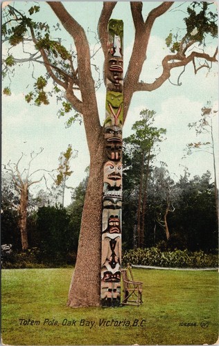 Totem pole oak - totem, victoria